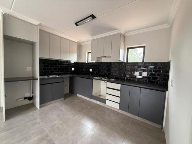 Apartment for rent in Waterkloof, Gauteng