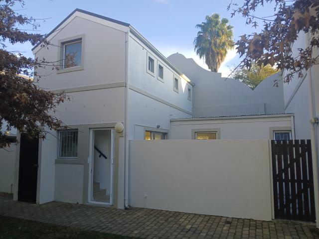 Apartment for rent in Onverwacht, Western Cape