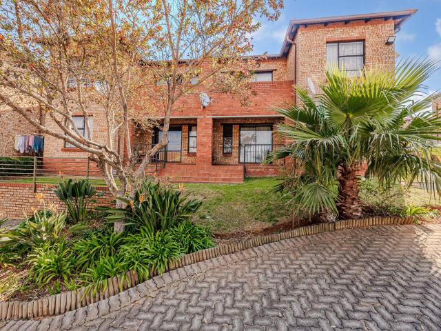 Apartment for sale in Nooitgedacht, Gauteng