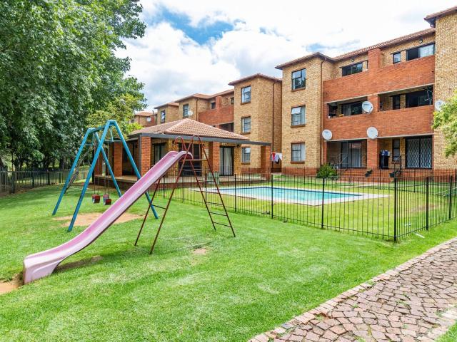 Apartment for sale in Nooitgedacht, Gauteng