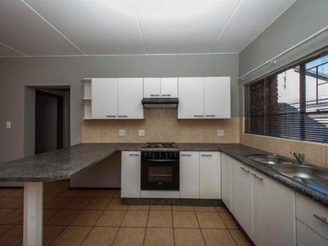 Apartment for rent in Nooitgedacht, Gauteng