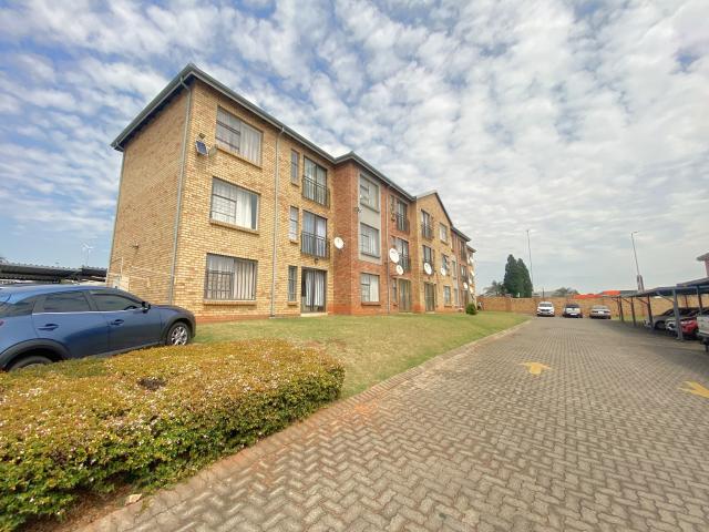 Apartment for sale in Roodepoort, Gauteng