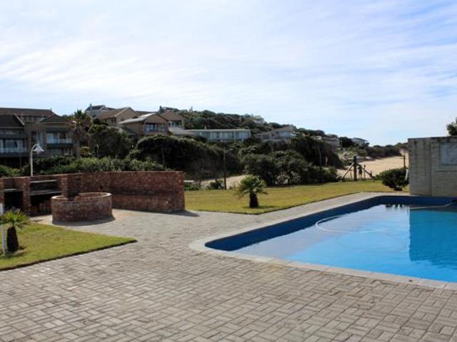Apartment for sale in Bushmans River Mouth, Eastern Cape