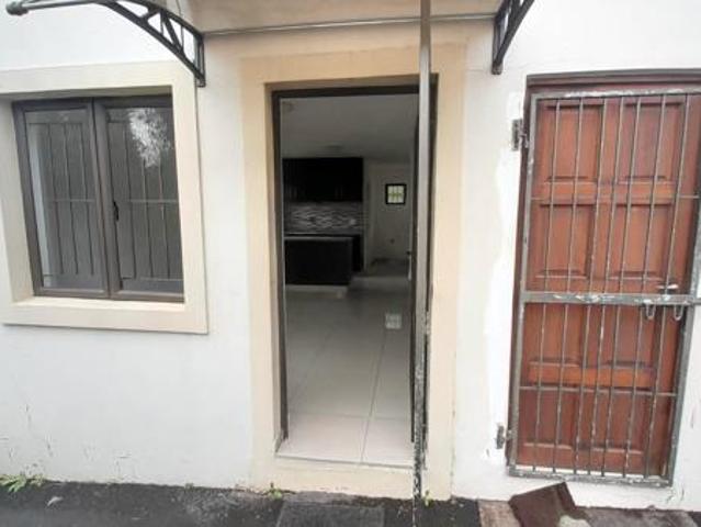Apartment for rent in Seaview, Kwazulu-natal