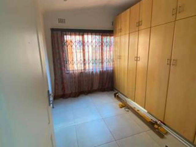 Apartment for rent in Seaview, Kwazulu-natal