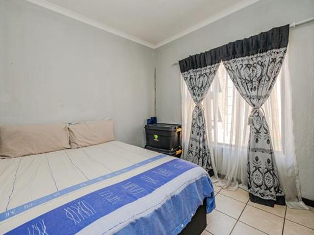 Apartment for sale in Westonaria, Gauteng