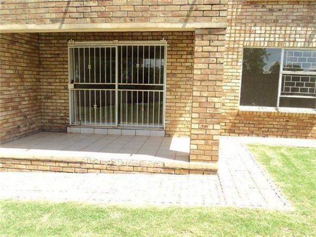 Apartment for rent in Nooitgedacht, Gauteng