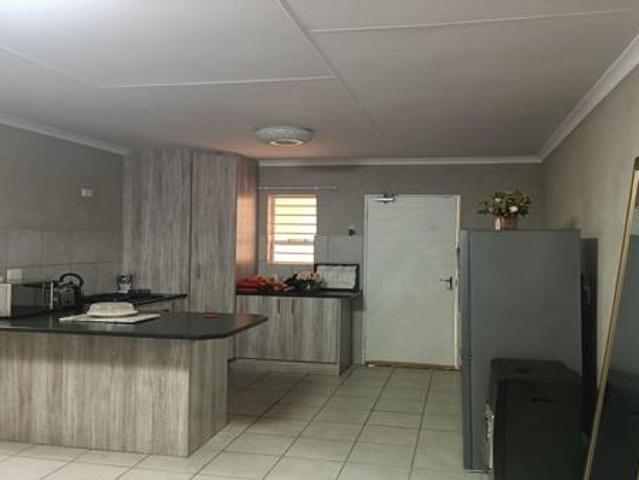 Apartment for rent in West Rand Garden estates, Westonaria Local Municipality