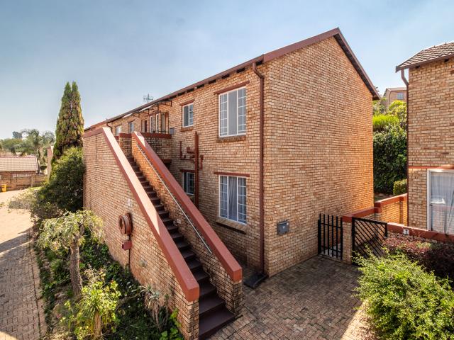Apartment for sale in Roodepoort, City of Johannesburg Metropolitan Municipality