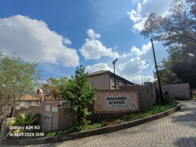 Apartment for sale in Roodepoort