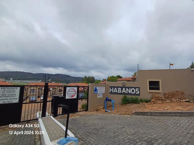 Apartment for sale in Roodepoort