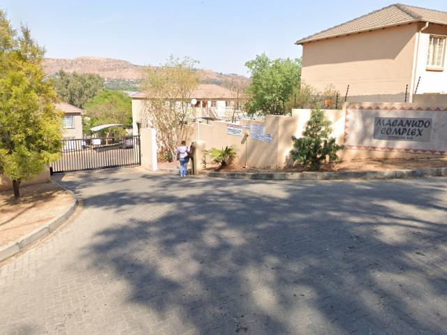 Apartment for sale in Nooitgedacht, Gauteng