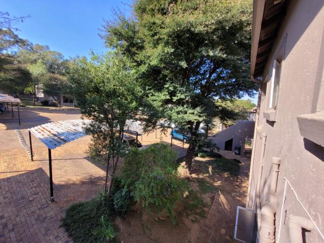 Apartment for sale in Nooitgedacht, Gauteng