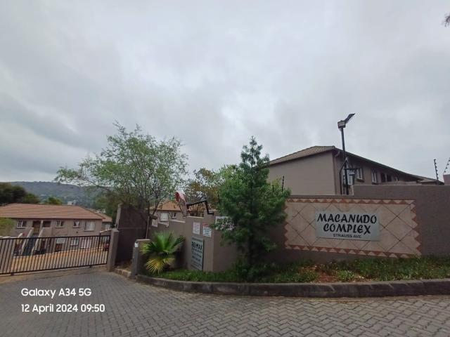Apartment for sale in Roodepoort, Gauteng