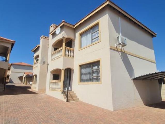 Apartment for sale in Dr Kenneth Kaunda, North West