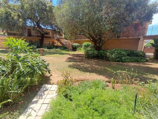 Apartment for sale in Dr Kenneth Kaunda, North West