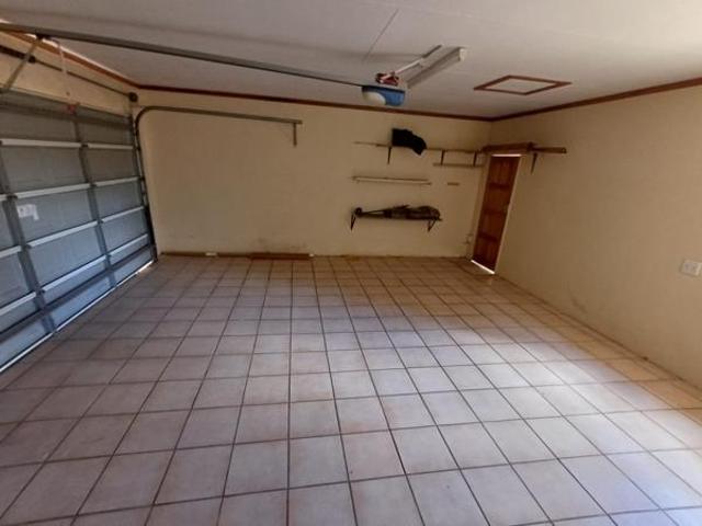 Apartment for sale in Dr Kenneth Kaunda, North West