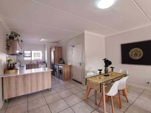 Apartment for rent in Waterkloof, Gauteng