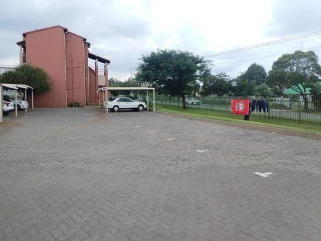 Apartment for rent in Vosloorus, Gauteng