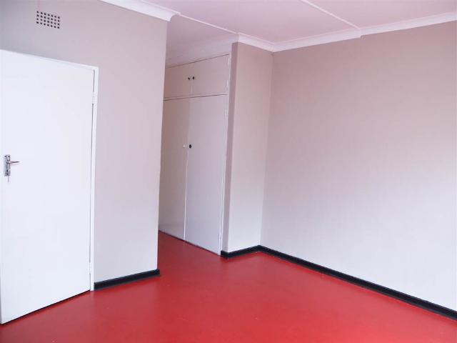 Apartment for sale in Vosloorus, Gauteng