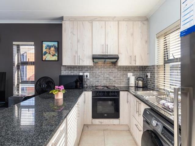 Apartment for sale in Cape Town, Western Cape