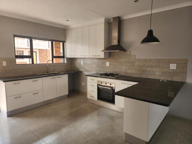 Apartment for rent in Jansenpark, City of Ekurhuleni Metropolitan Municipality