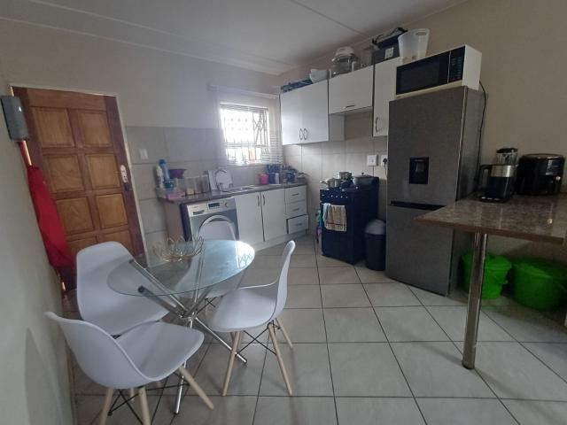 Apartment for sale in Nooitgedacht, Gauteng