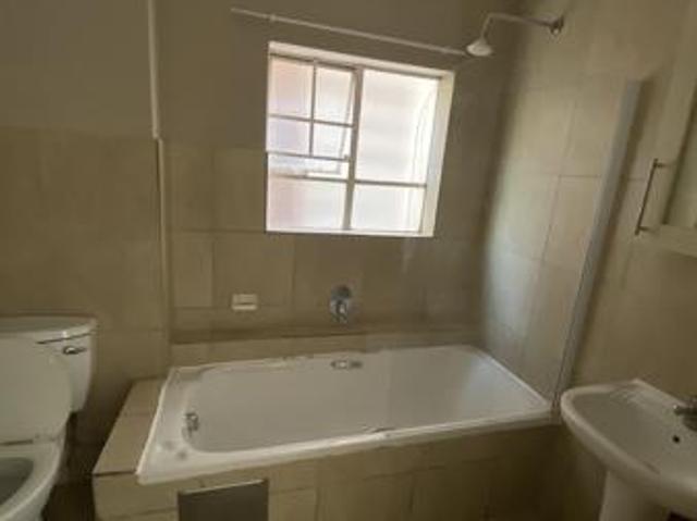 Apartment for rent in Waterkloof, Gauteng