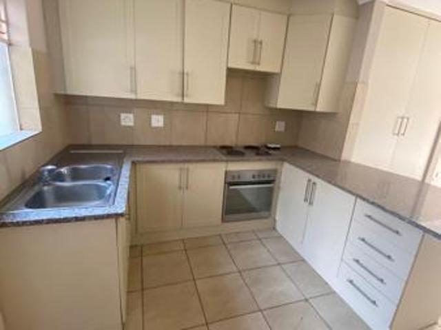 Apartment for rent in Waterkloof, Gauteng