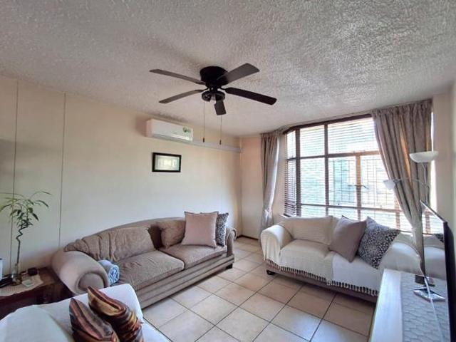 Apartment for rent in Waterkloof, Gauteng