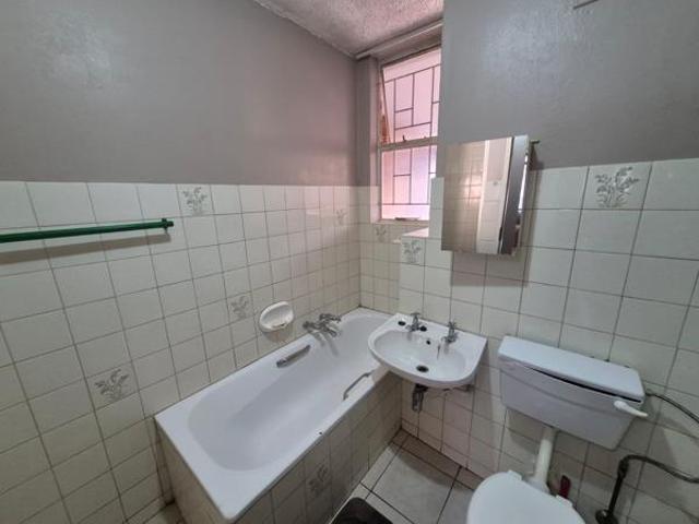 Apartment for rent in Waterkloof, Gauteng