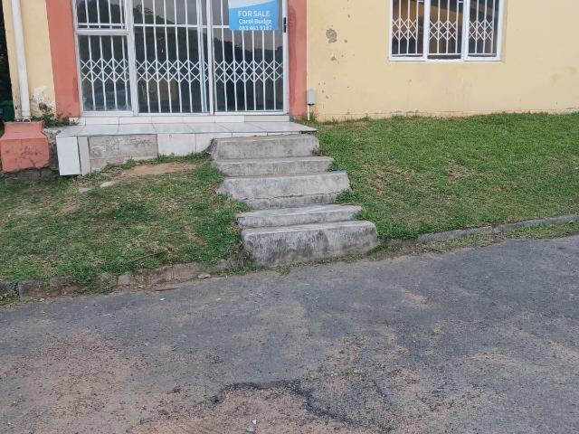 Apartment for sale in Seaview, Kwazulu-natal