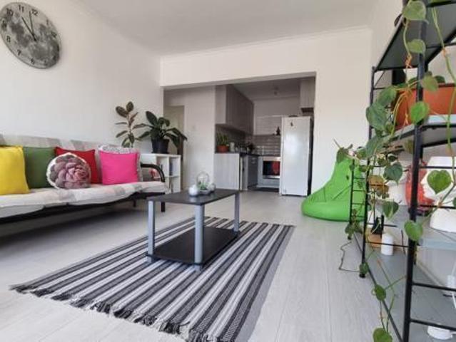 Apartment for rent in Woodstock, Cape Town