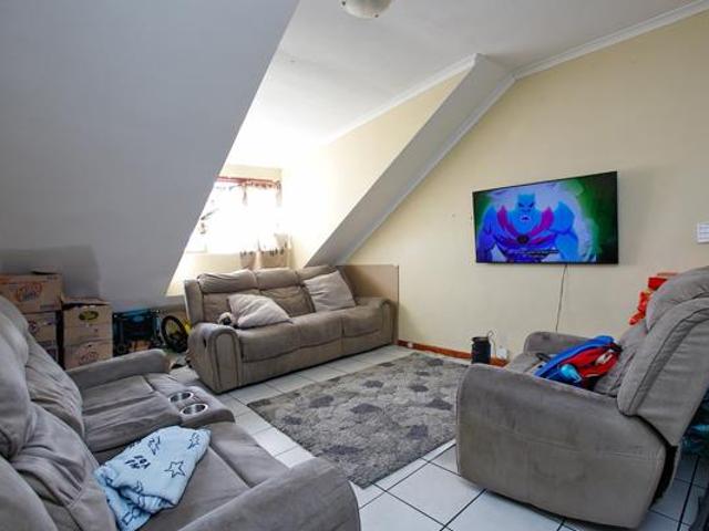 Apartment for sale in Cape Town, Western Cape