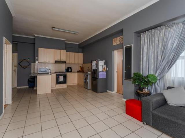 Apartment for sale in Cape Town, Western Cape