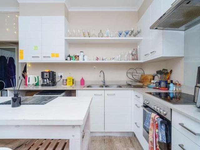 Apartment for sale in Cape Town, Western Cape