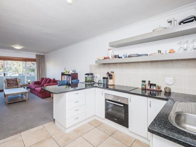 Apartment for sale in Cape Town, Western Cape