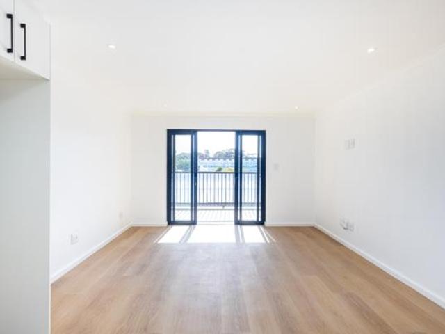 Apartment for sale in Cape Town, Western Cape