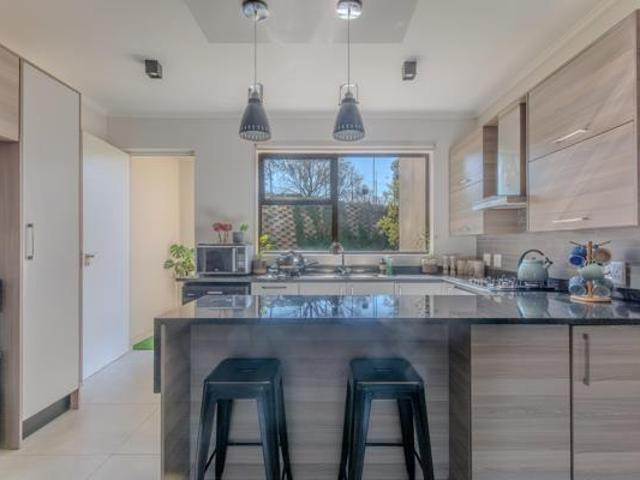 Apartment for rent in North West