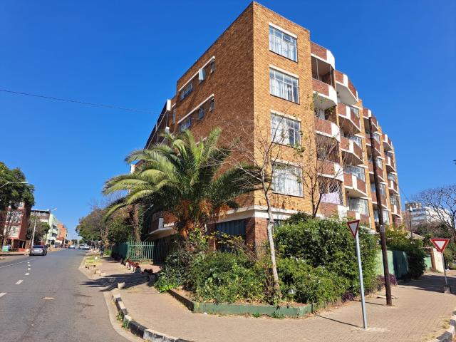 Apartment for sale in Vosloorus, Gauteng