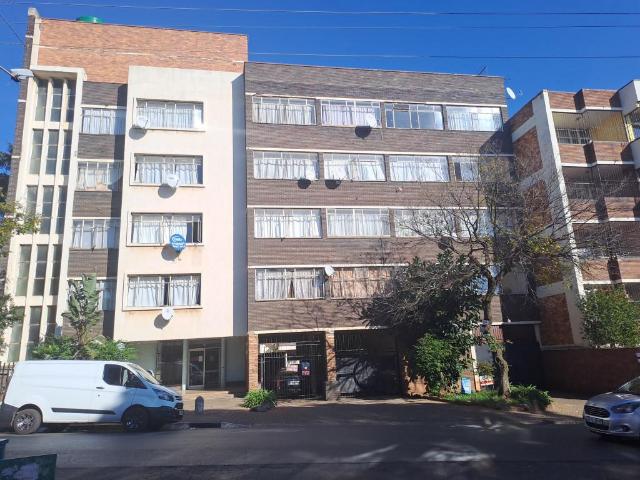 Apartment for sale in Vosloorus, Gauteng