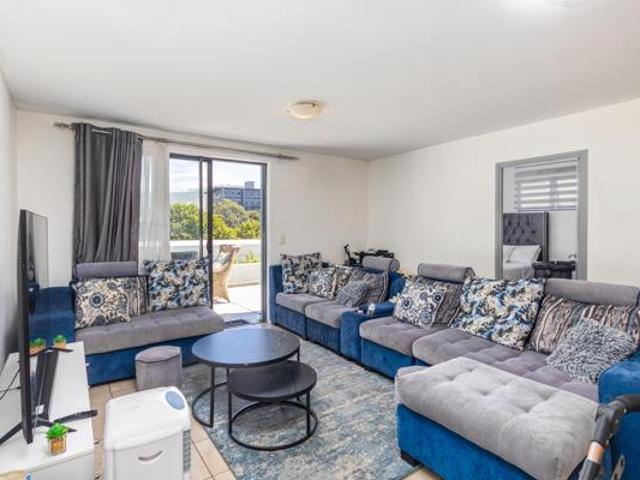 Apartment for sale in Cape Town, Western Cape