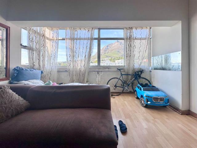 Flat for sale in Cape Town