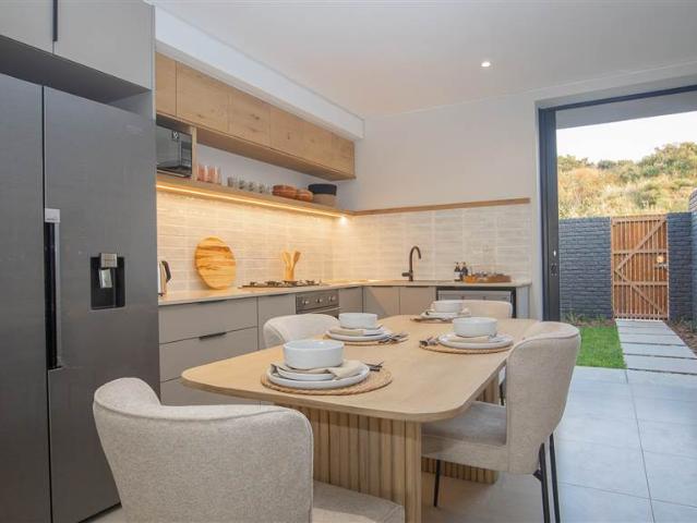 Apartment for sale in Princess Grant, Kwazulu-natal