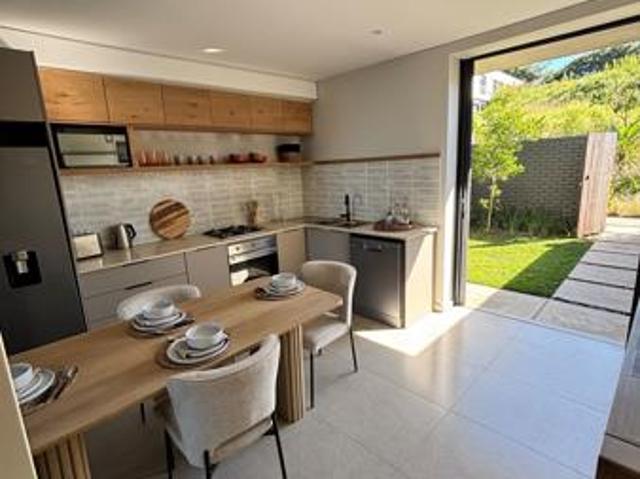 Apartment for sale in Princess Grant, Kwazulu-natal