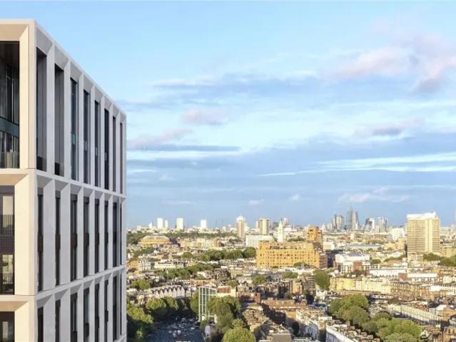 Apartment for sale in Earl's Court, Greater London