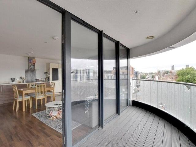Apartment for sale in Lambarde Square, Greater London