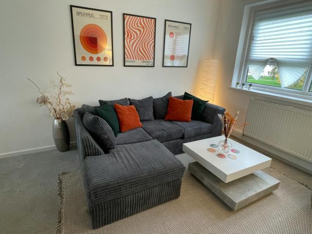 Apartment for rent in Mowmacre Hill, Old Wharf
