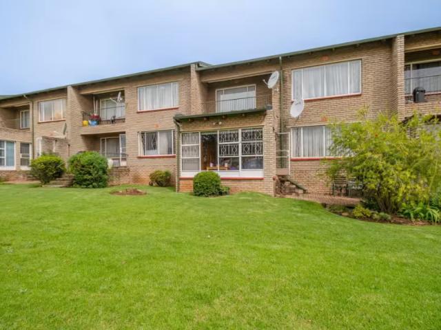 Apartment for sale in Lewisham, Mogale City Local Municipality