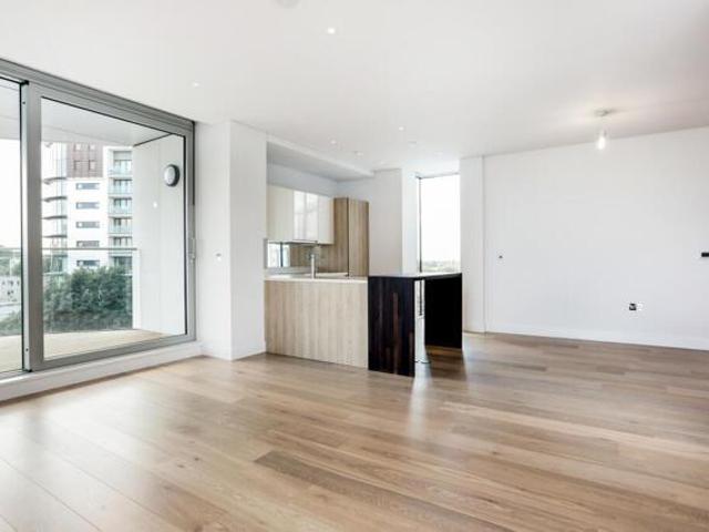 Apartment for sale in Putney, Greater London